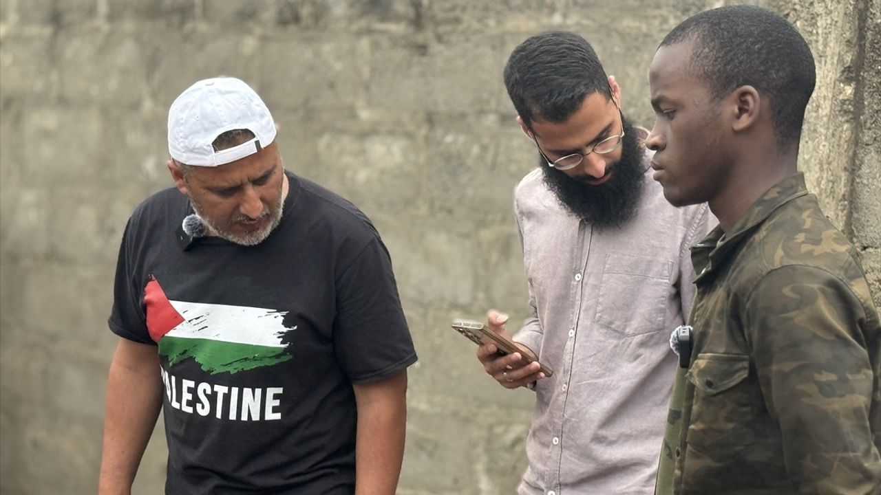 Baba ve Oğul Filistin İçin Kurban Kestiler