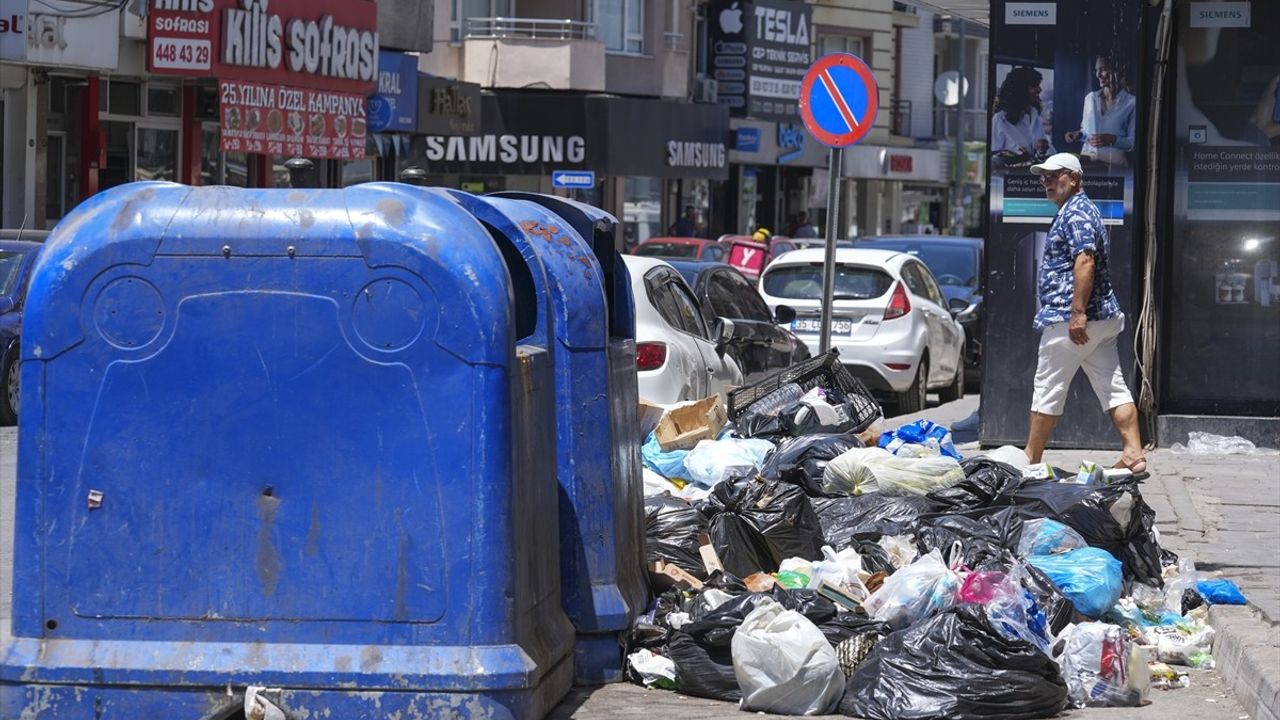 Buca'da Düzensiz Maaş Eylemi 8. Gününe Girdi