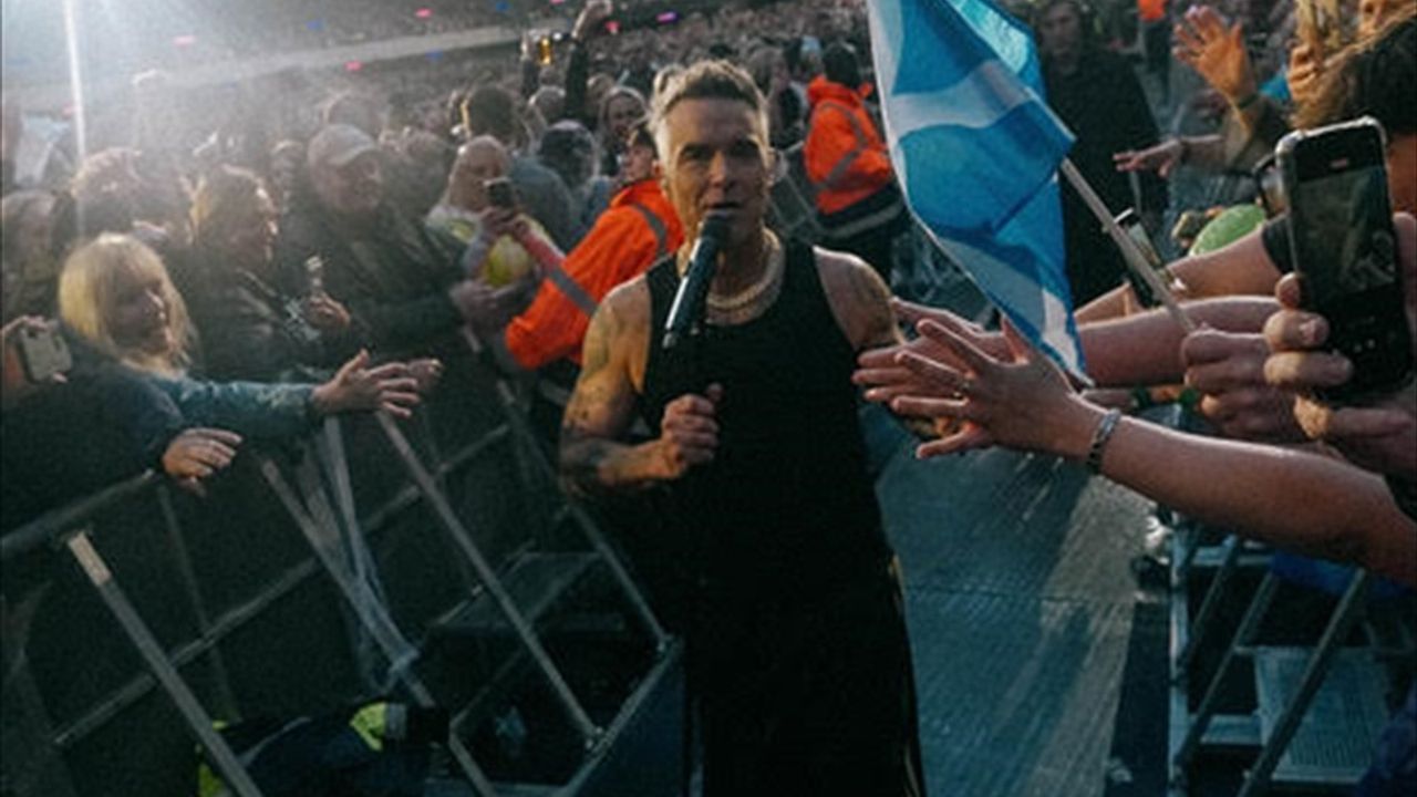 Robbie Williams İstanbul'da Konser Veriyor