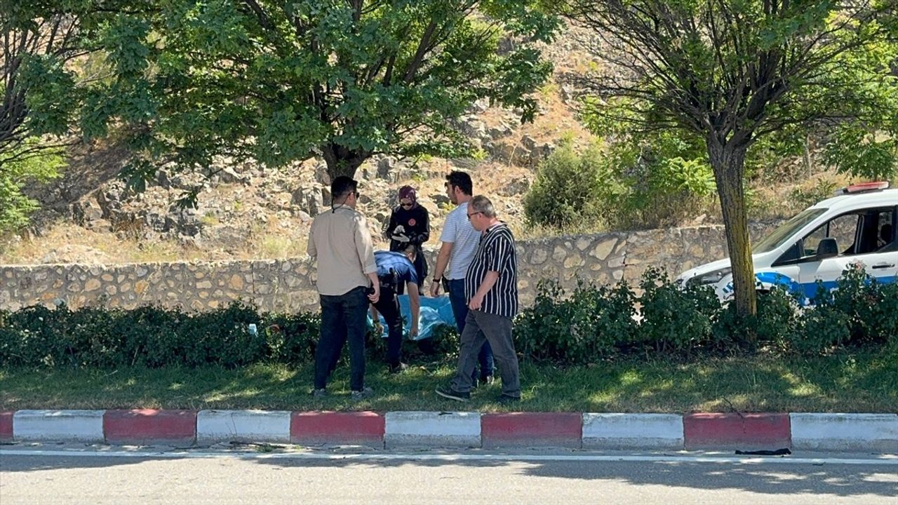 Bilecik'te Motosiklet Kazası: 1 Ölü, 1 Yaralı