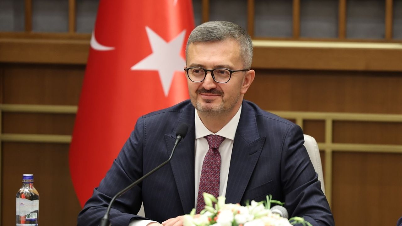Burhanettin Duran, Cumhurbaşkanlığı İletişim Başkanlığı Görevini Devraldı