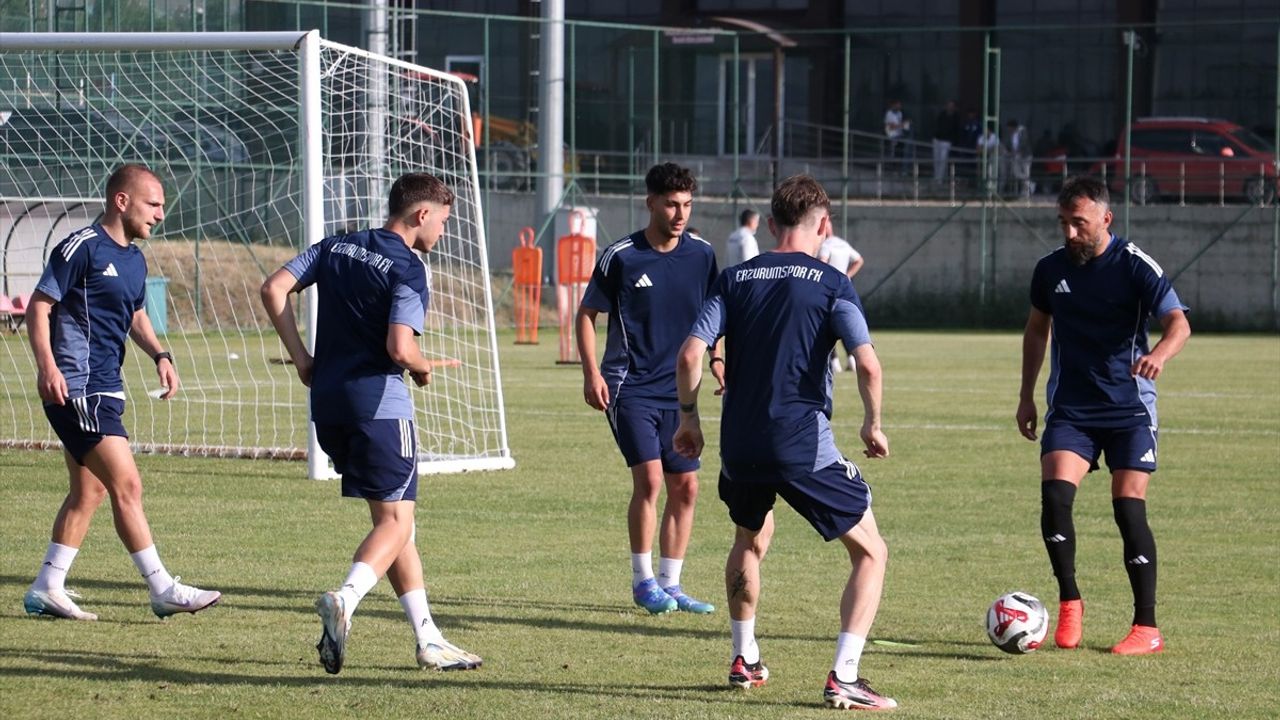 Erzurumspor FK Transfer Sürecinde Dikkatli Adımlar Atıyor