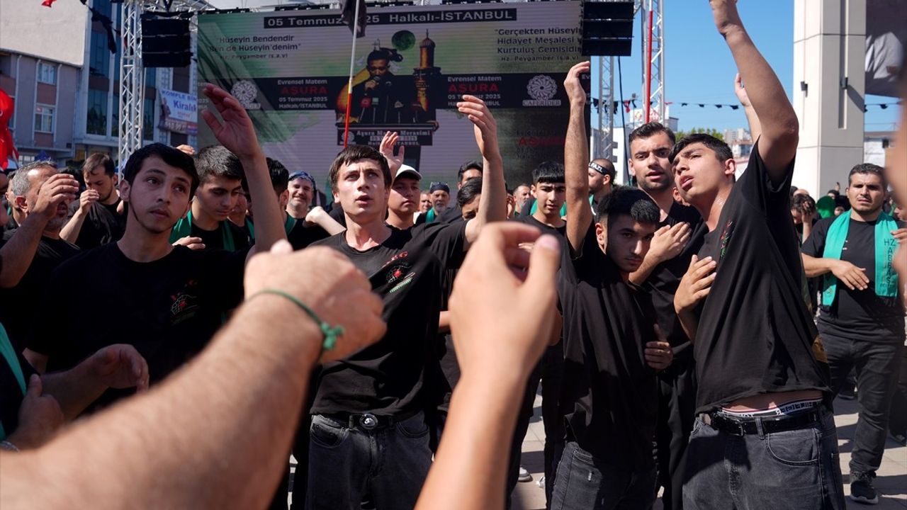 İstanbul'da Hazreti Hüseyin Anıldı: Evrensel Aşura Matem Merasimi