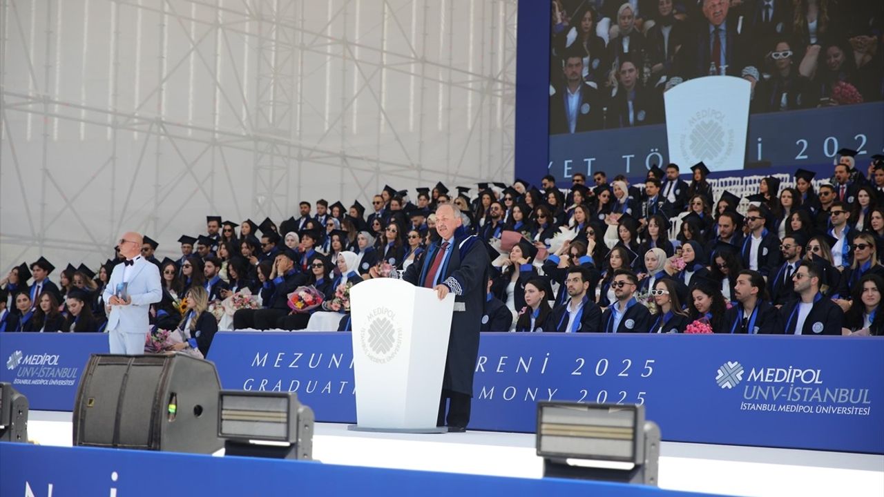 İstanbul Medipol Üniversitesi Mezunları Filistin İçin Seslerini Yükseltti