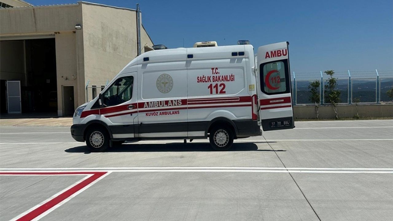 Kastamonu'da Trafik Kazasında Yaralanan Hasta Ambulans Helikopterle Sevk Edildi