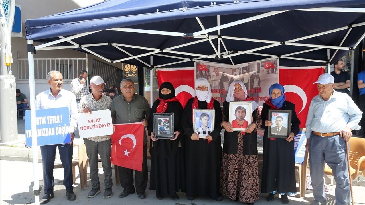 Muş'ta Ailelerin Çocuk Kavuşma Umudu Sürüyor