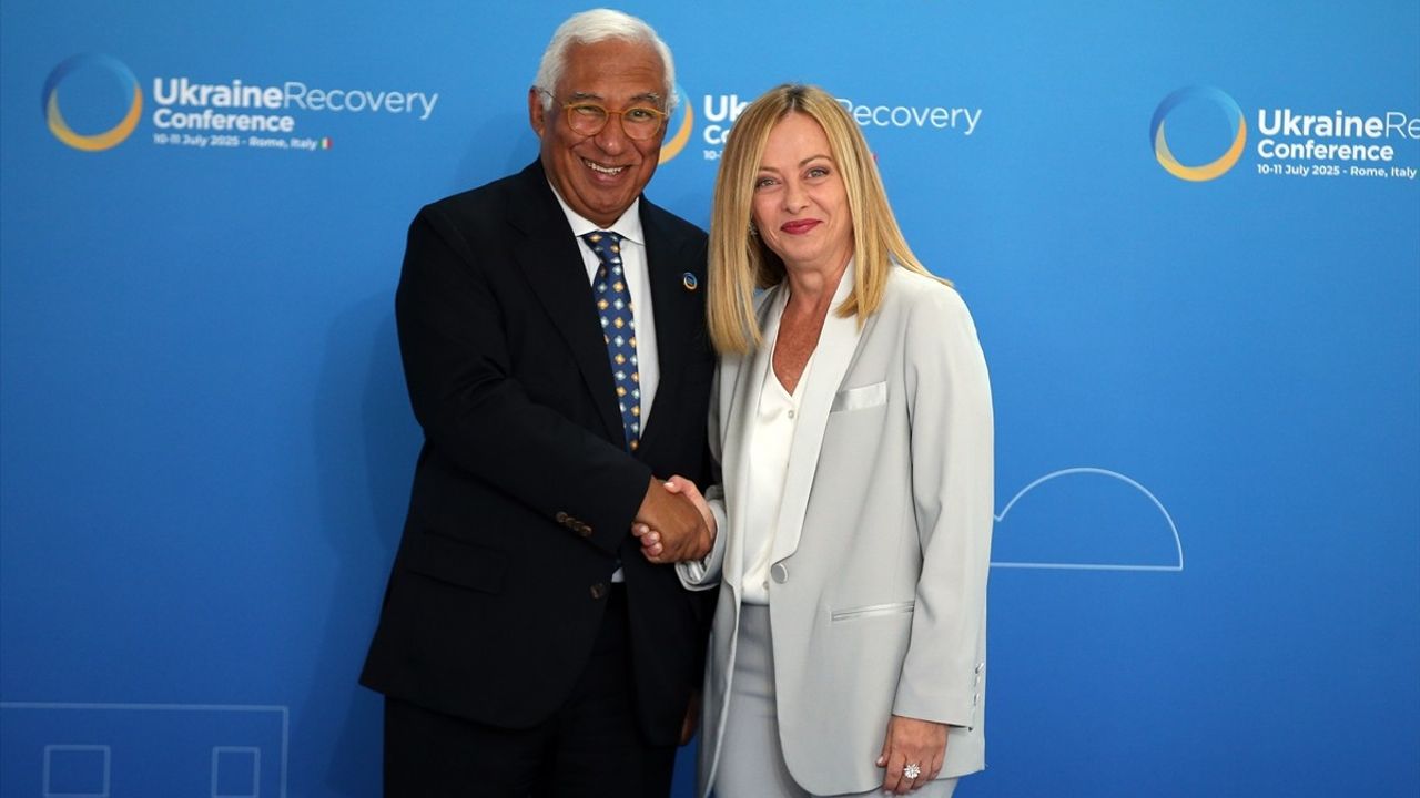 Ukrayna'nın Yeniden İnşası Konferansı Roma'da Başladı