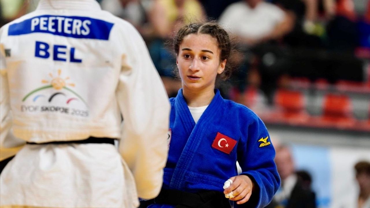 Yağmur Yılmaztürk, EYOF 2025'te Gümüş Madalya Kazandı