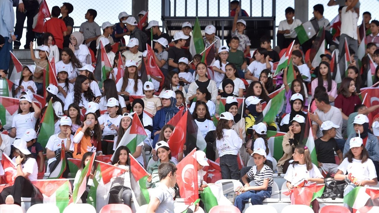 Van'da TÜGVA'nın Yaz Okulu Kapanış Programı