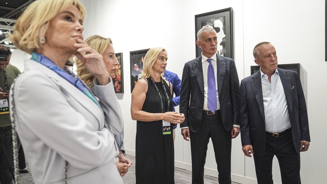 Barbara Ceferin'in Sanat Sergisi İstanbul'da Açıldı