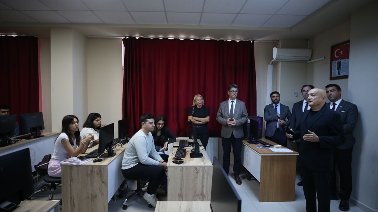 Çanakkale'de Otonom Sistemler Teknikerliği Programı Hayata Geçti