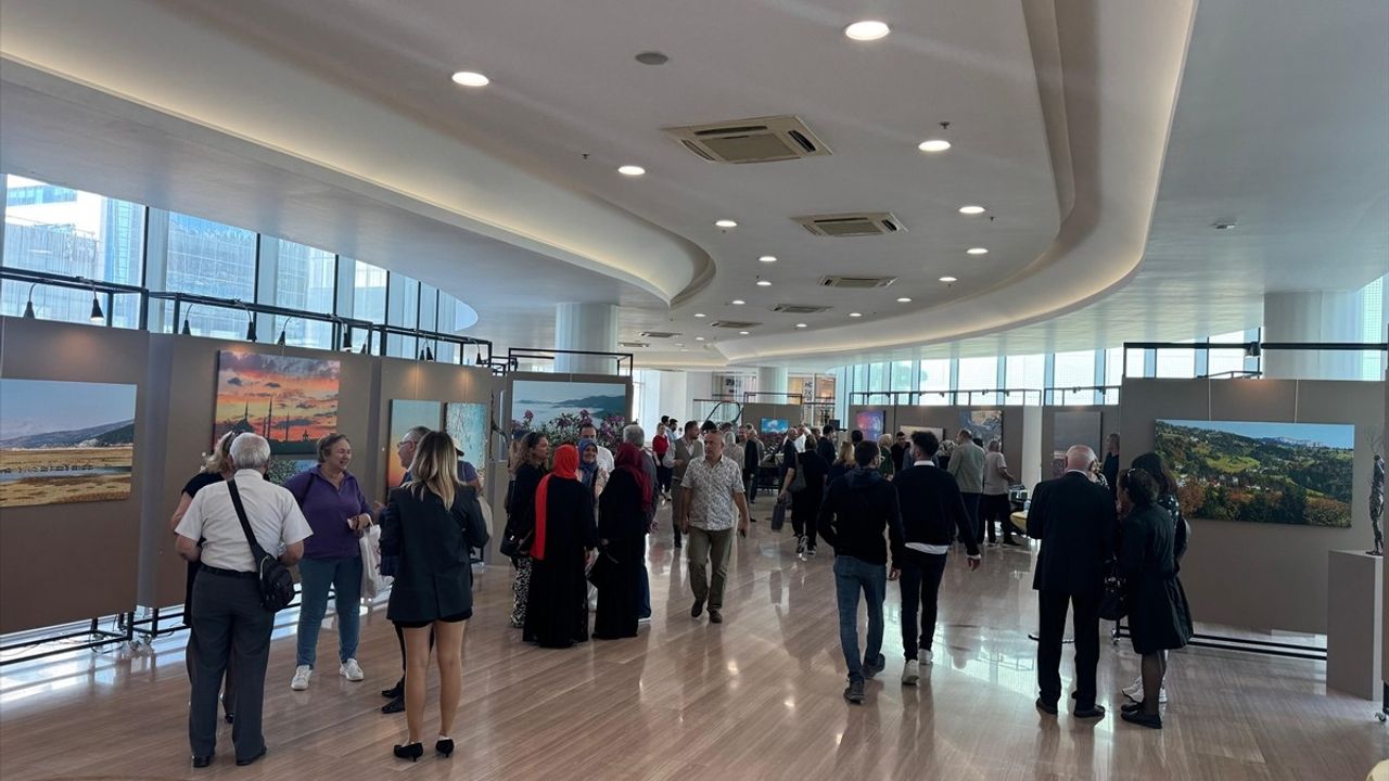 Candan Anadolu Sergisi Ankara'da Sanatseverlerle Buluştu