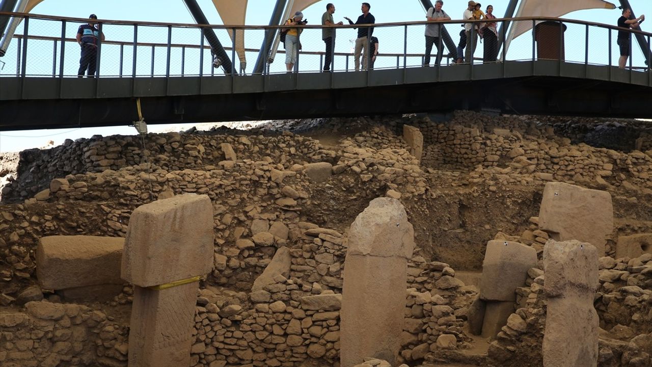 Göbeklitepe'deki İnsan Heykeli Neolitik Dönemi Yeniden Şekillendiriyor