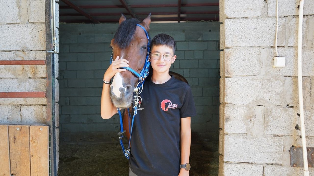 Isparta'lı Sporcular Hırvatistan'daki Balkan Şampiyonası'nda Türkiye'yi Temsil Edecek