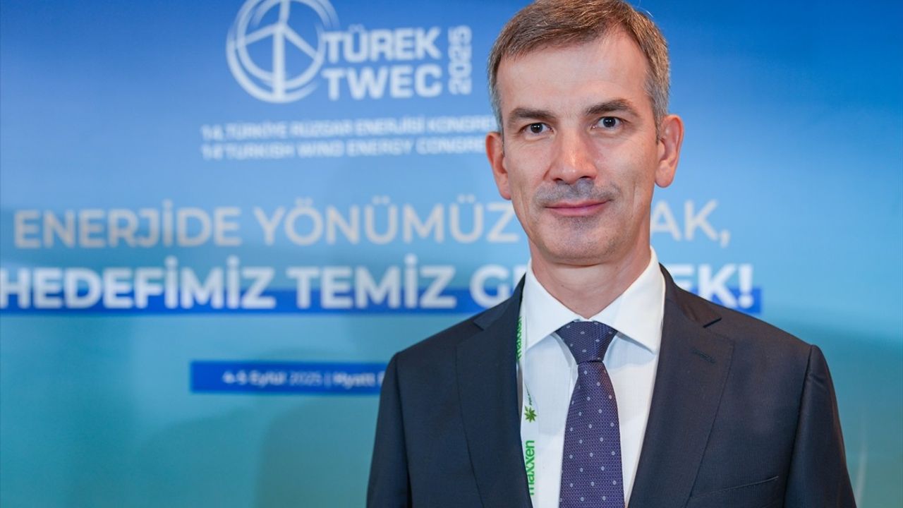 İzmir'de 14. Türkiye Rüzgar Enerjisi Kongresi Başladı