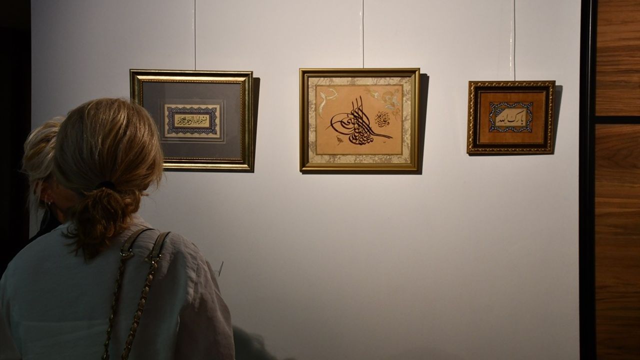 Kosova'da Müstesna Tezhip Sergisi Açıldı