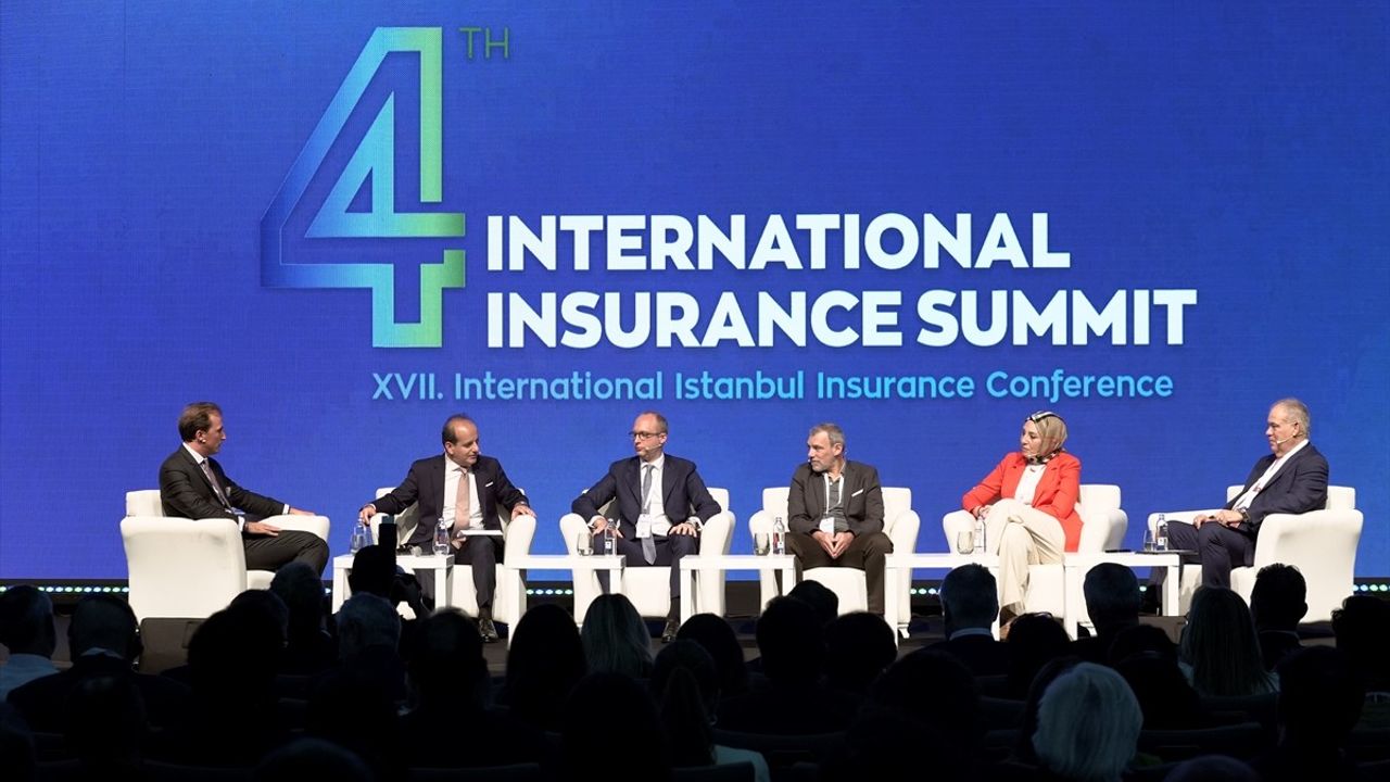 Uluslararası Sigorta Zirvesi: Yapay Zeka ve Veri Analizi