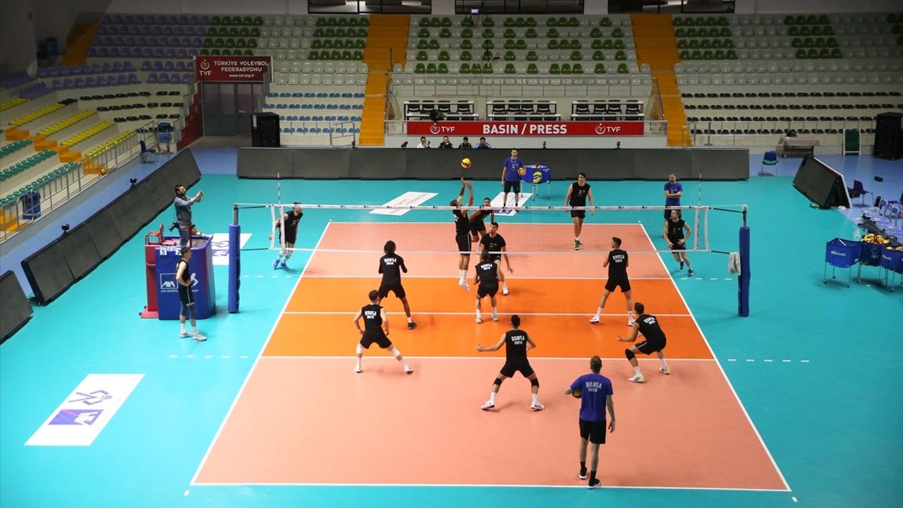 Bursa Büyükşehir Belediyespor'dan Kupa ve Lig Hedefi