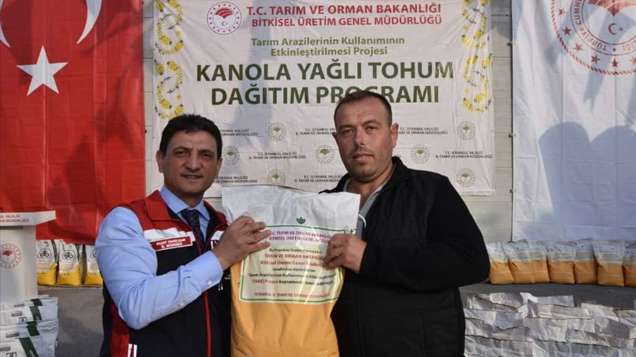 İstanbul'da Çiftçilere Kanola Tohumu Dağıtımı