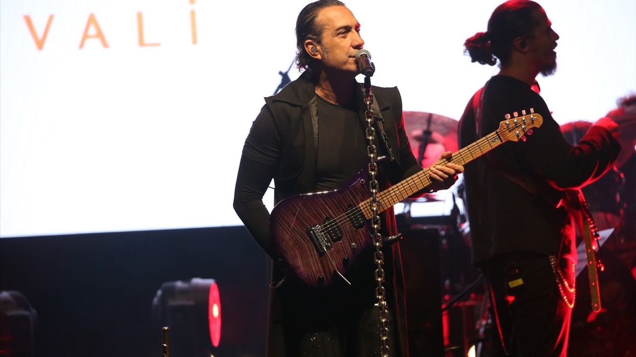 Kıraç, Kars'ta Yaşayan Miras Festivali'nde Sahne Aldı