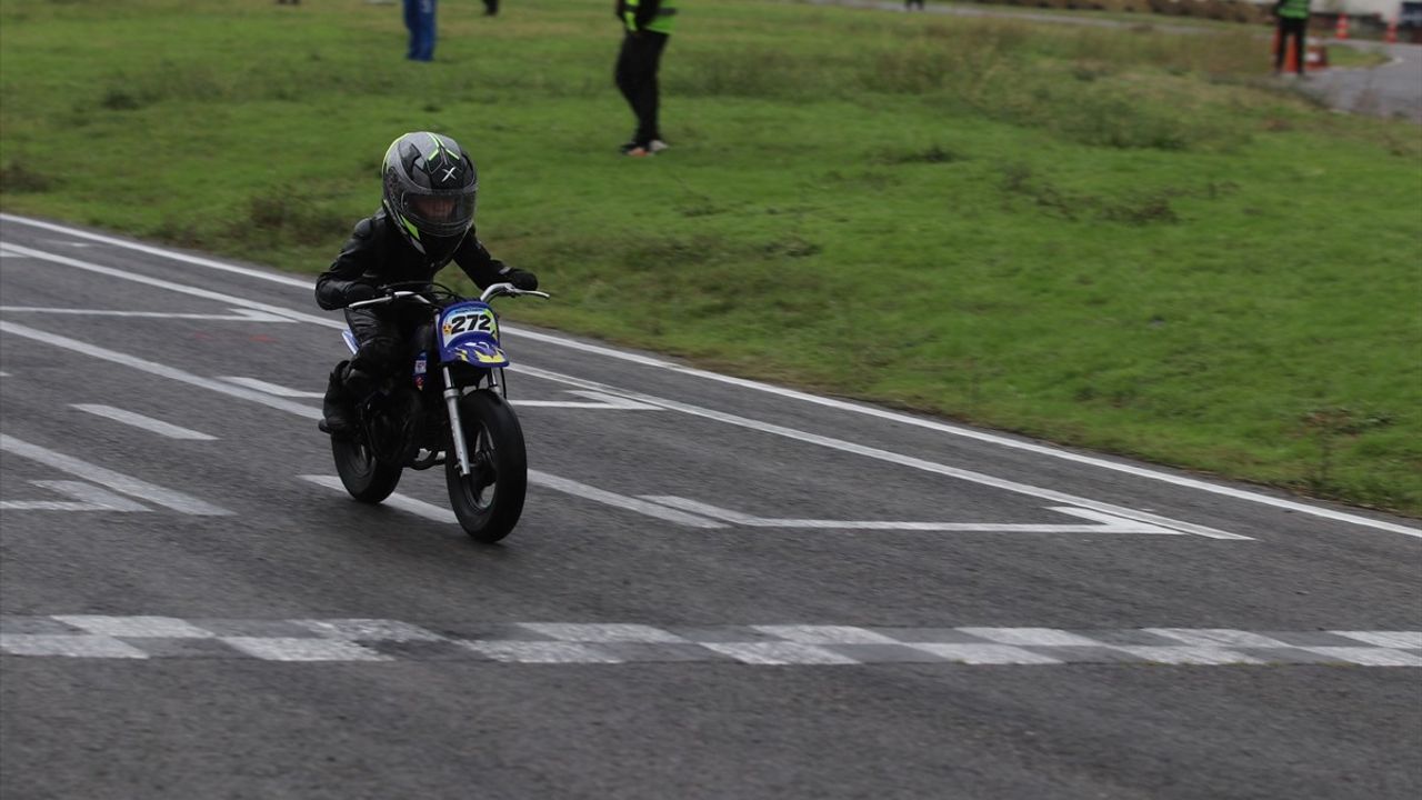 Kocaeli'de Türkiye Süpermoto Şampiyonası'nda Heyecan Doruğa Ulaştı