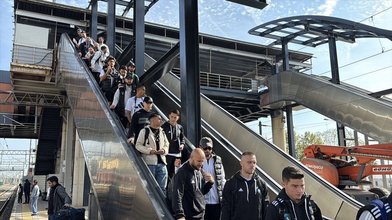 Kocaelispor Konya'da Maça Hazırlanıyor