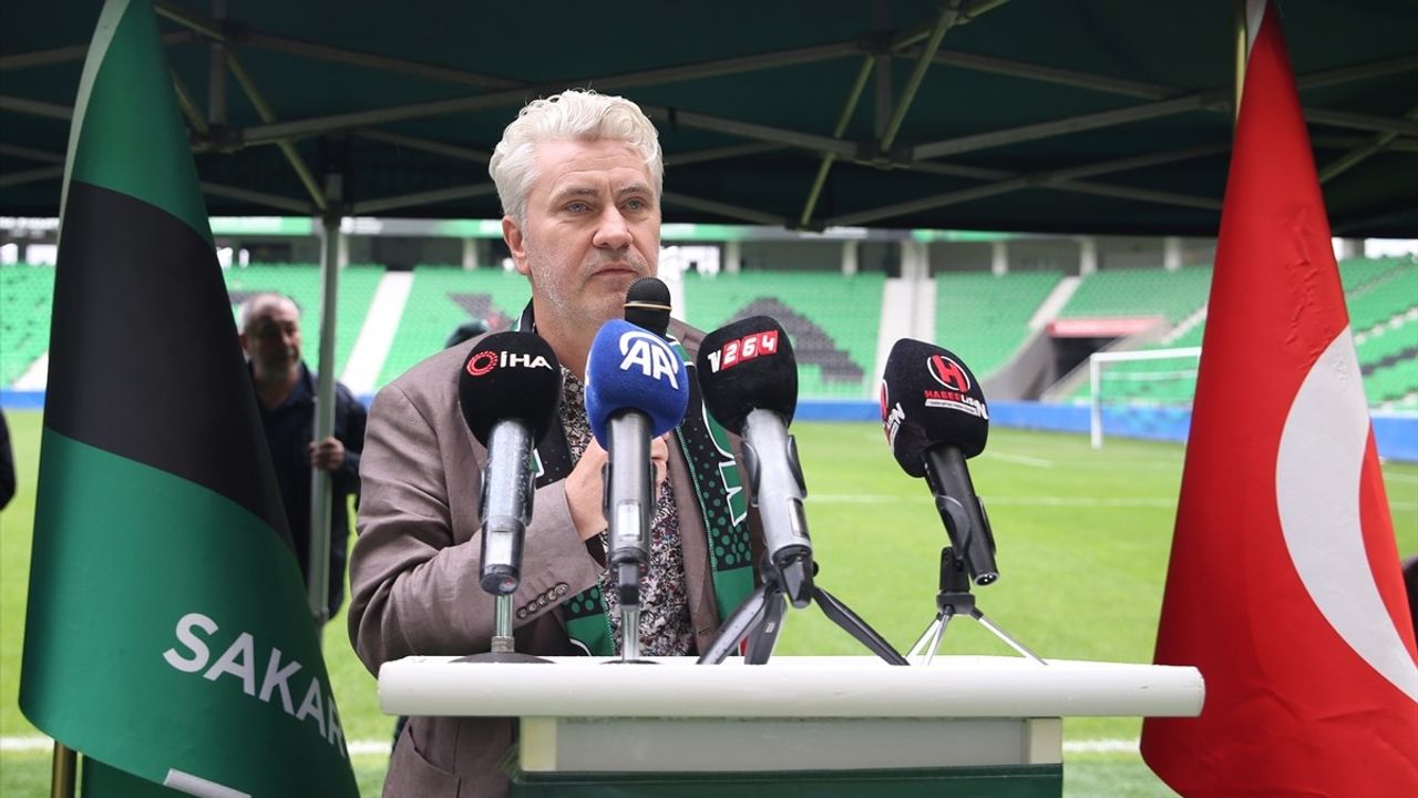 Sakaryaspor'da Devam Kararı: Muhammet Kıratlı Yeniden Başkan