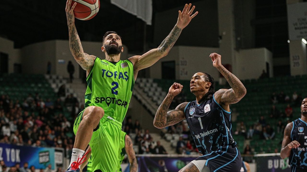 TOFAŞ, Türk Telekom'u 85-73 Yenerek 3. Haftada Galip Geldi