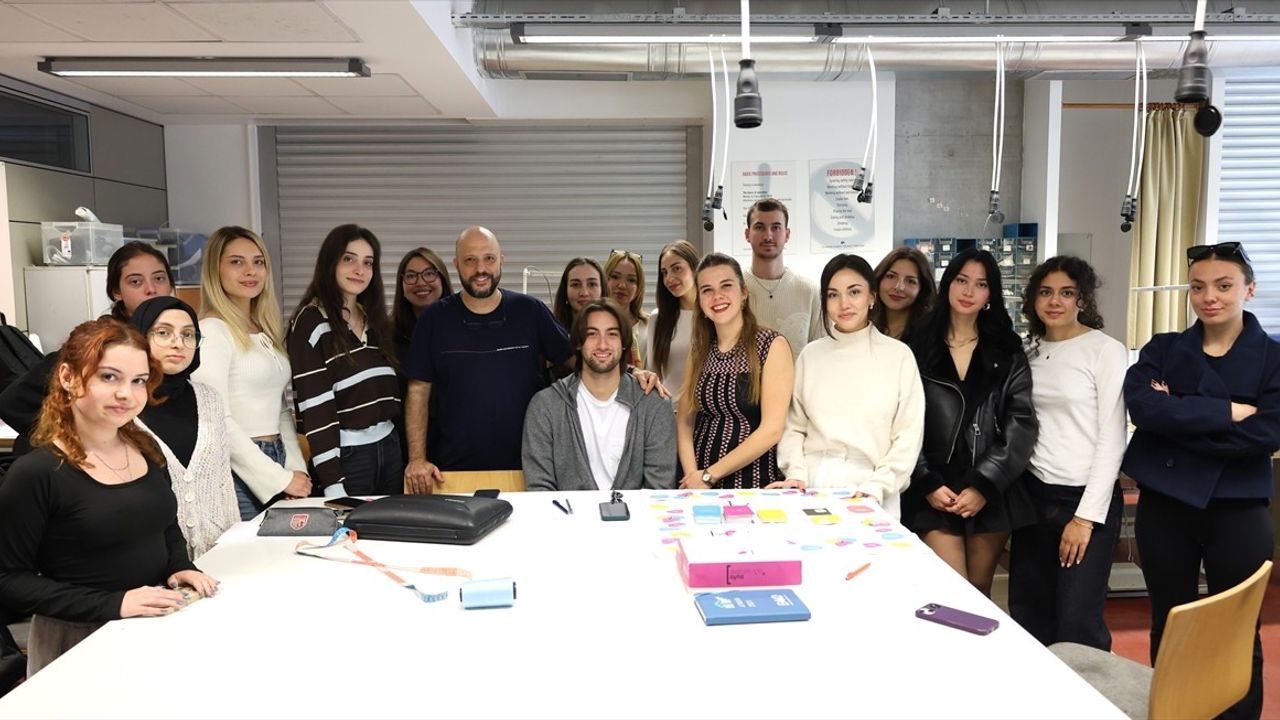 İzmir'de Yapay Zeka ile Sanat Dönüşümü