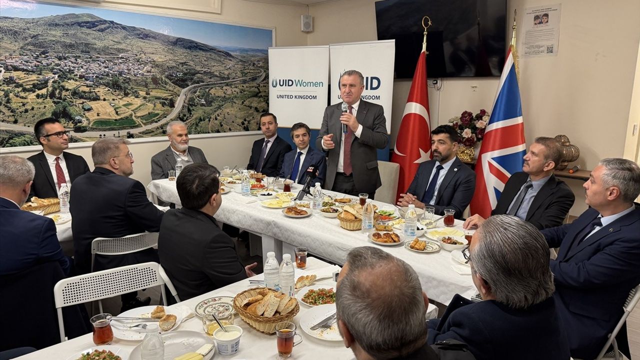 Londra'da Diaspora Güçlendirme Toplantısı