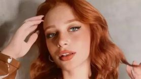 Ünlü Fenomen Yaren Alaca Fileden Büstiyer Giydi