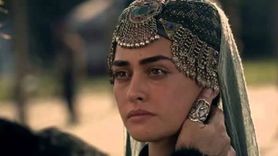 Diriliş Ertuğrul'un Halime'si Esra Bilgiç, Cannes'da boy gösterdi!