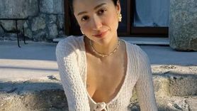 Zeynep Bastık Barcelona Tatilinde Bikinisiyle Poz Verdi