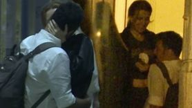 Bülent Emrah Parlak ve Elit Andaç Çam İstiklal Caddesi'nde Romantik Anlar Yaşadı