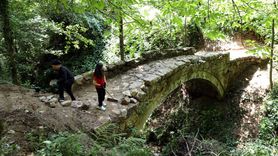 Rize'de Baba Kızdan Tarihi Köprü Temizliği