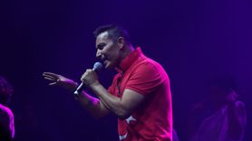 Mustafa Sandal'dan Bursa'da Coşkulu Konser