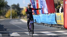 Edirne'de 15. Cumhuriyet Kupası Bisiklet Yol Yarışı Gerçekleşti