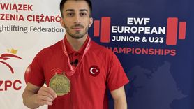 Genç Halterciler Varşova'da Madalya Kazandı