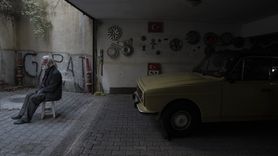 47 Yıldır Koruduğu Anadol'u Vasiyet Etti