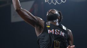 Anadolu Efes, Mersin Spor'u Deplasmanda Geçti