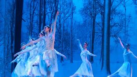 Antalya'da 'Fındıkkıran' Balesi Sahnelendi