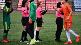 Bilecik'te Kadın Hakemlerden Kadına Yönelik Şiddete Dikkat Çekme Etkinliği