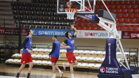 Gaziantep Basketbol, Alt Sıralardan Kurtulmak İçin Mücadele Veriyor