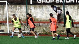 Babasının Kurduğu Futbol Kulübüyle Kızını Destekliyor