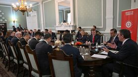 Cumhurbaşkanı Yardımcısı Yılmaz, Londra'da Yatırımcılarla Görüştü