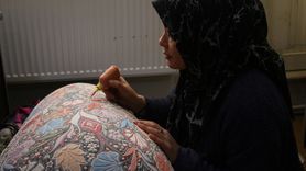 Kütahya'nın Çini Ustası 2 Metre Boyunda Vazo Üretti