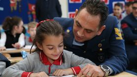 Rize'de Öğrencilerden Mehmetçiğe Mektup Projesi