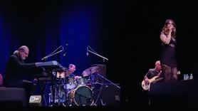 Bursa'da Kürşat Başar Orkestrası Coşkuyla Konser Verdi