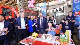 Kayseri'de Özel Gereksinimli Aleyna'ya Doğum Günü Sürprizi