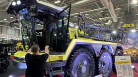 Yerli İlaçlama Makinesi Tarım Fuarında İlgi Odağı Oldu